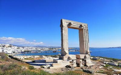 Παραδοσιακά χωριά και παραλίες της Νάξου